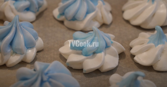 Воздушное безе на праздник Воздушное безе на праздник