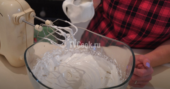 Воздушное безе на праздник Воздушное безе на праздник