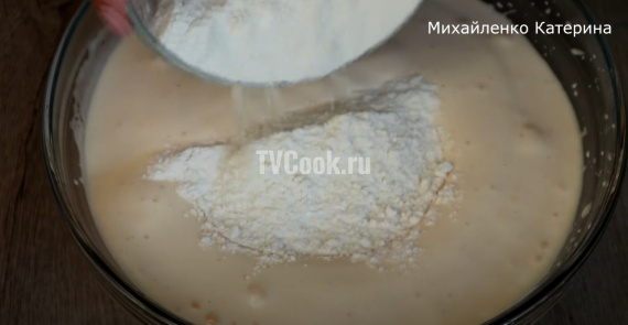 Рецепт очень простого и вкусного рулета с яблоками. Выпекается вместе с начинкой Рецепт очень простого и вкусного рулета с яблоками. Выпекается вместе с начинкой