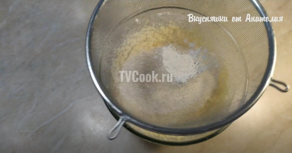 Нежные, воздушные и очень ароматные кексы с яблоками. Нежные, воздушные и очень ароматные кексы с яблоками.