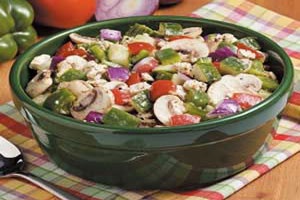 Салат с шампиньонами и огурцами Салат с шампиньонами и огурцами