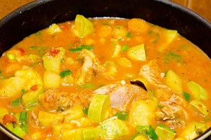 Курица с кабачками и картошкой Курица с кабачками и картошкой
