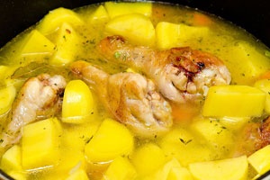 Курица с кабачками и картошкой Курица с кабачками и картошкой