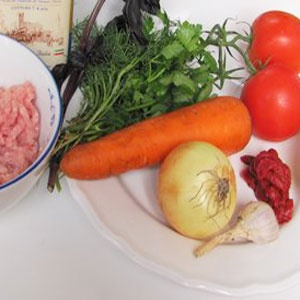 Макароны с фаршем болоньезе Макароны с фаршем болоньезе
