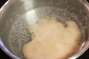 Салат с черносливом, курицей и орехами Салат с черносливом, курицей и орехами