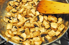 Картошка с грибами и мясом Картошка с грибами и мясом