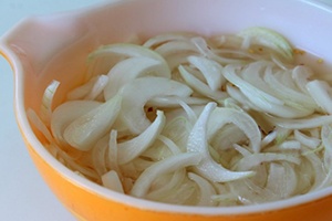 Простой салат с курицей Простой салат с курицей