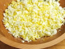 Салат из кукурузы и огурцов Салат из кукурузы и огурцов