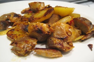 Жареная картошка с курицей Жареная картошка с курицей