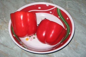 Перец, фаршированный сыром Перец, фаршированный сыром