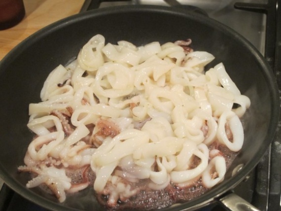 Салат с рисом и кальмарами Салат с рисом и кальмарами