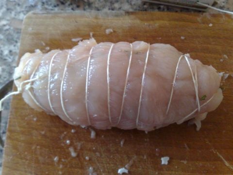 Куриный рулет с яйцом Куриный рулет с яйцом
