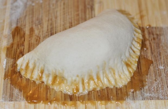 Жареные пирожки с яблоками Жареные пирожки с яблоками