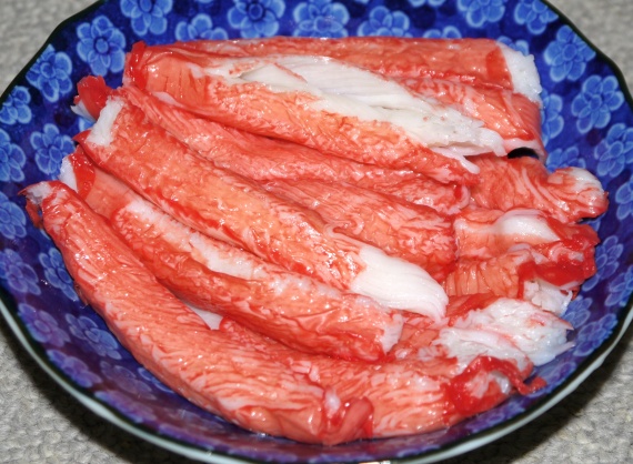 Салат с кальмарами и крабами Салат с кальмарами и крабами
