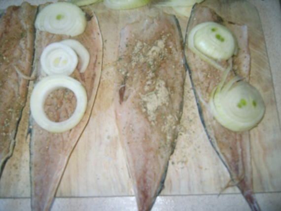 Запеченная скумбрия в рукаве Запеченная скумбрия в рукаве