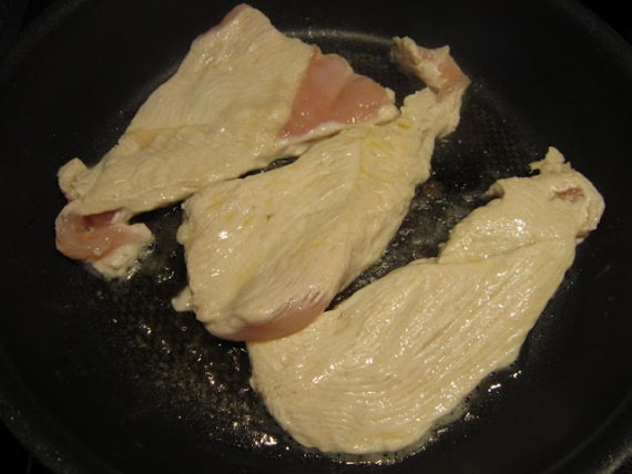 Зеленый салат с курицей Зеленый салат с курицей