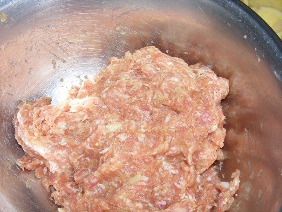 Картофель, фаршированный фаршем, запеченный в духовке Картофель, фаршированный фаршем, запеченный в духовке