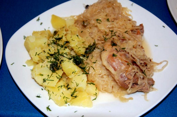 Утка, тушеная с капустой Утка, тушеная с капустой