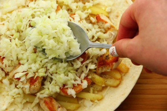 Шаурма с курицей и картошкой Шаурма с курицей и картошкой