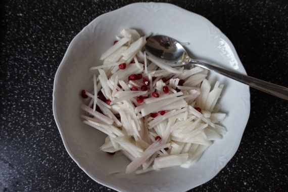 Вкусный салат из редьки Вкусный салат из редьки