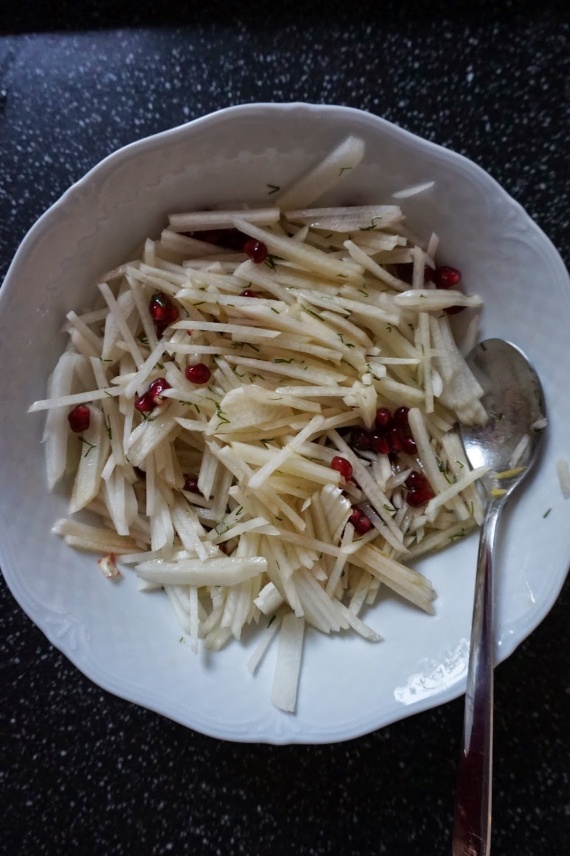 Вкусный салат из редьки Вкусный салат из редьки