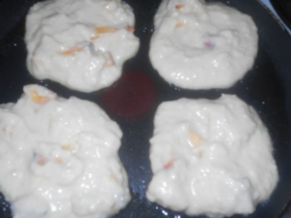 Картофельные оладьи с персиками Картофельные оладьи с персиками