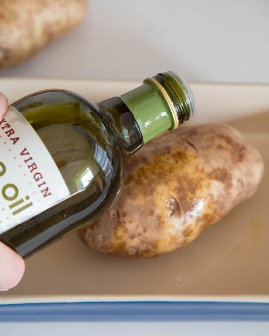 Картофель, запеченный в микроволновке Картофель, запеченный в микроволновке