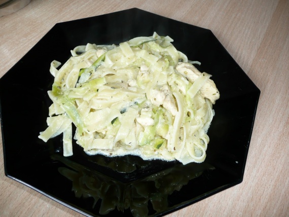 Паста с курицей и цуккини Паста с курицей и цуккини