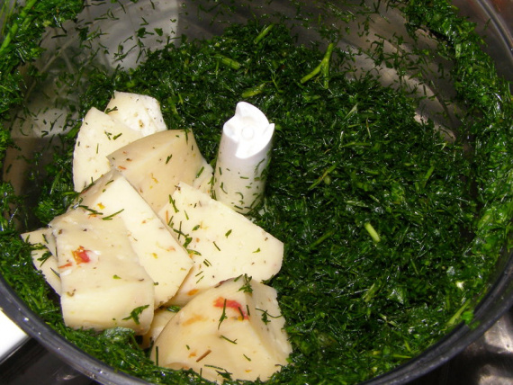 Закуска из сыра и зелени Закуска из сыра и зелени