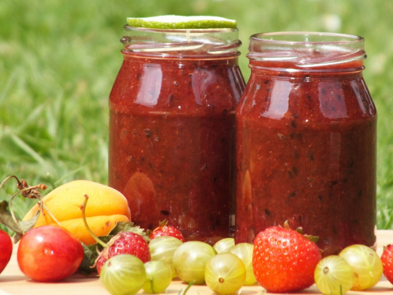 Варенье из крыжовника с клубникой Варенье из крыжовника с клубникой