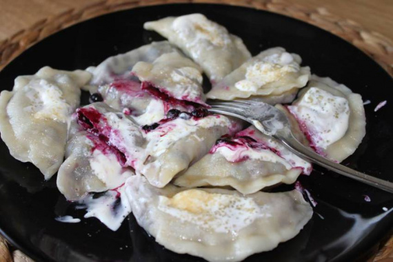 Вареники с черникой Вареники с черникой