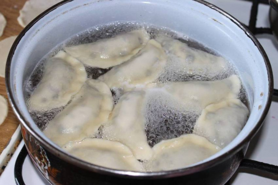 Вареники с черникой Вареники с черникой