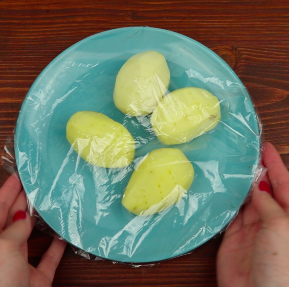Картофельные котлеты с ветчиной и сыром на сковороде Картофельные котлеты с ветчиной и сыром на сковороде