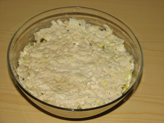 Салат с селедкой и яблоком Салат с селедкой и яблоком