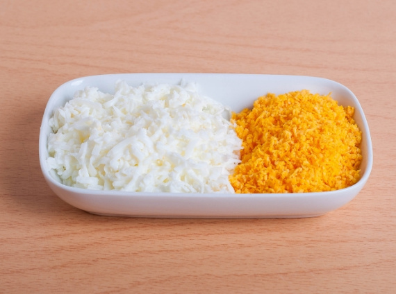 Салат с печенью и рисом Салат с печенью и рисом