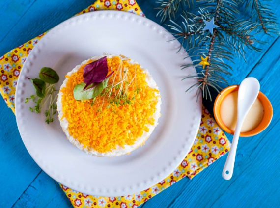 Салат с печенью и рисом Салат с печенью и рисом