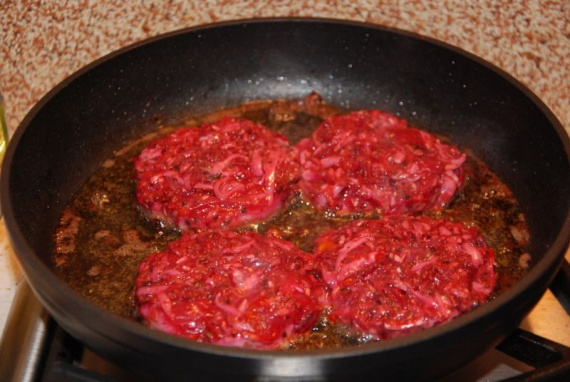 Свекольные котлеты с курицей и сыром Свекольные котлеты с курицей и сыром