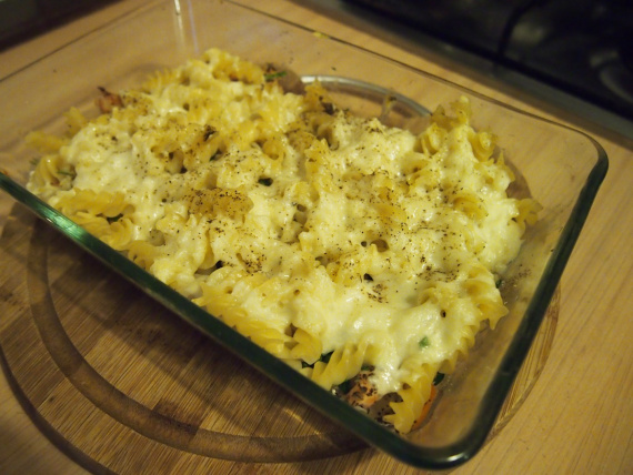 Макароны, запеченные с копченым лососем Макароны, запеченные с копченым лососем