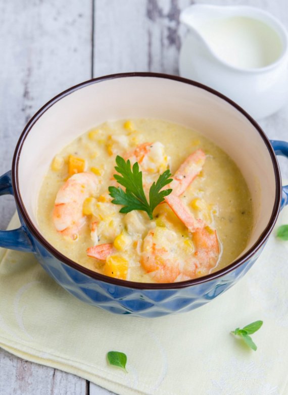Суп с креветками и кукурузой Суп с креветками и кукурузой