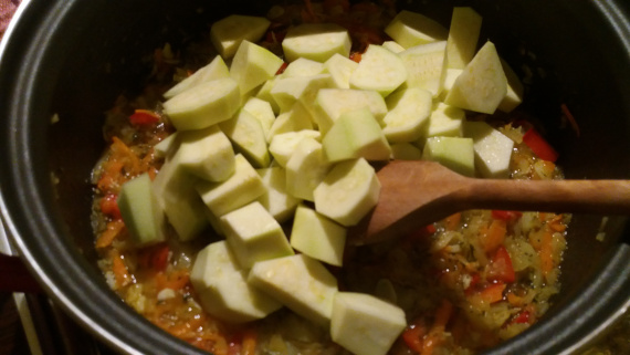Овощное рагу со стручковой фасолью и кабачками Овощное рагу со стручковой фасолью и кабачками