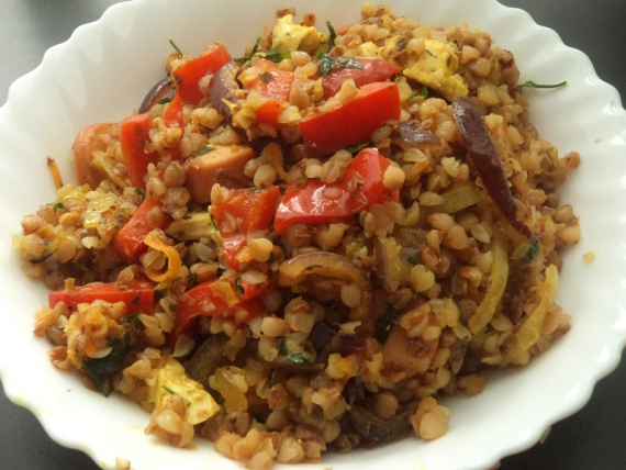 Гречка с курицей и овощами Гречка с курицей и овощами