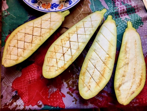 Баклажаны, запеченные с сыром Баклажаны, запеченные с сыром