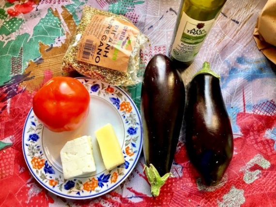 Баклажаны, запеченные с сыром Баклажаны, запеченные с сыром