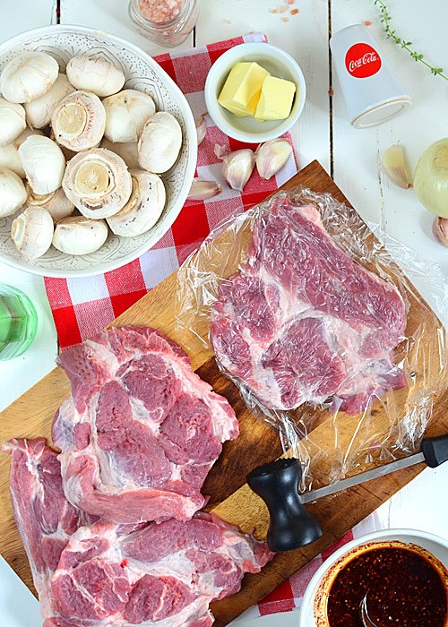 Свинина-гриль с грибами и сыром Свинина-гриль с грибами и сыром