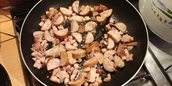 Солянка с капустой по-домашнему Солянка с капустой по-домашнему