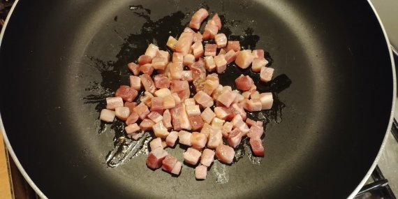 Солянка с капустой по-домашнему Солянка с капустой по-домашнему