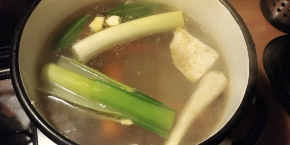 Солянка с капустой по-домашнему Солянка с капустой по-домашнему