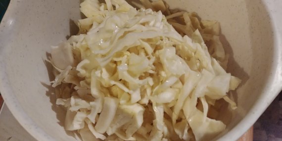Солянка с капустой по-домашнему Солянка с капустой по-домашнему