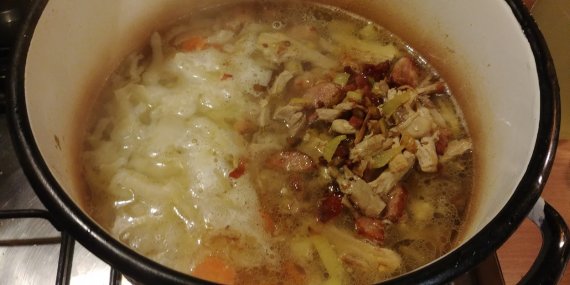 Солянка с капустой по-домашнему Солянка с капустой по-домашнему