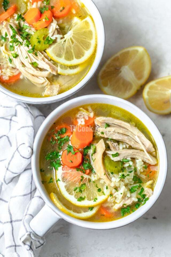 Куриный суп с рисом и овощами Куриный суп с рисом и овощами
